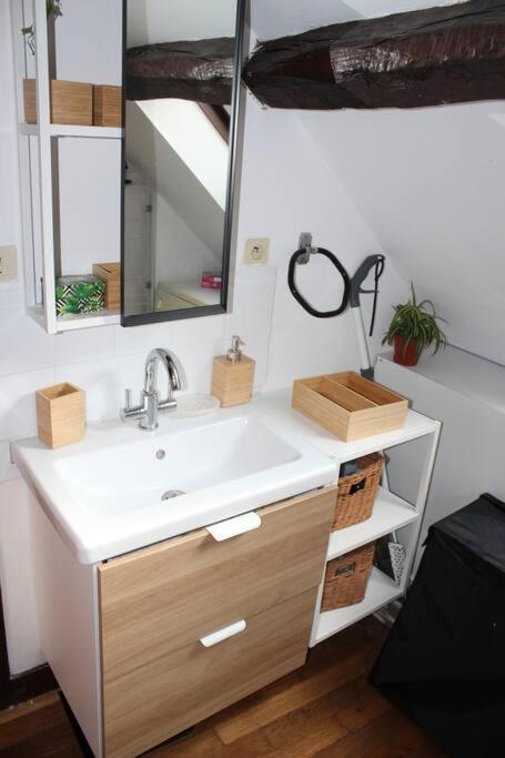 Charmant Appartement Vieux Tours Exterior foto